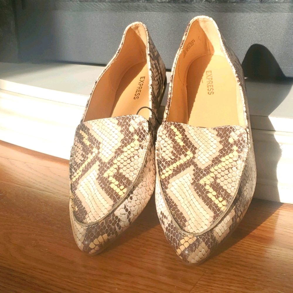 Snake skin Embossed Loafers